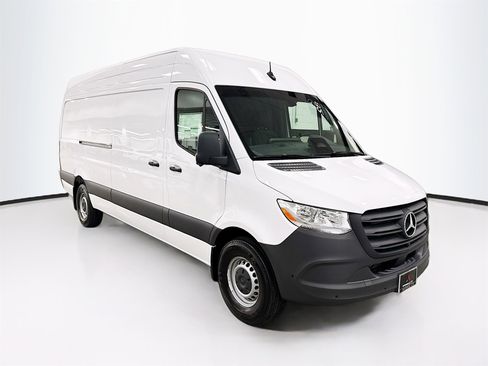 New 2026 Mercedes-Benz Sprinter 2500 image 1