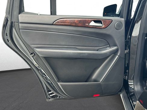 Used 2019 Mercedes-Benz GLS 450 4MATIC image 13