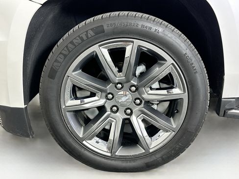 Used 2017 Chevrolet Tahoe Premier AWD/4WD image 11