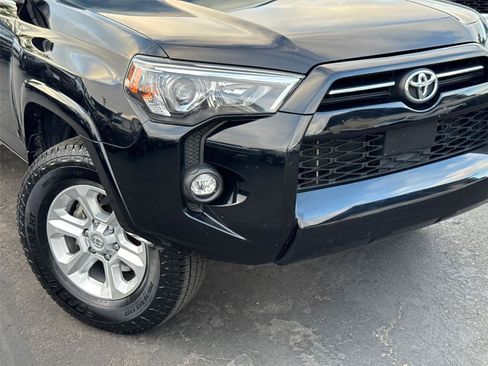 Used 2024 Toyota 4Runner SR5 AWD/4WD image 3