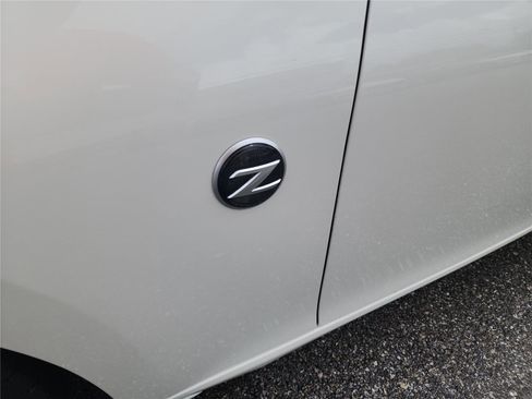 Used 2014 Nissan 370Z Touring w/ Sport Package RWD image 10