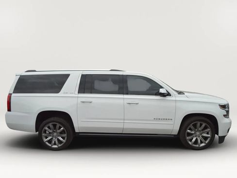 Used 2015 Chevrolet Suburban LTZ AWD/4WD image 12