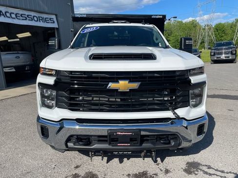Used 2025 Chevrolet Silverado 3500 W/T w/ WT Convenience Package AWD/4WD image 2
