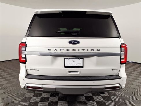 Used 2024 Ford Expedition Platinum image 5