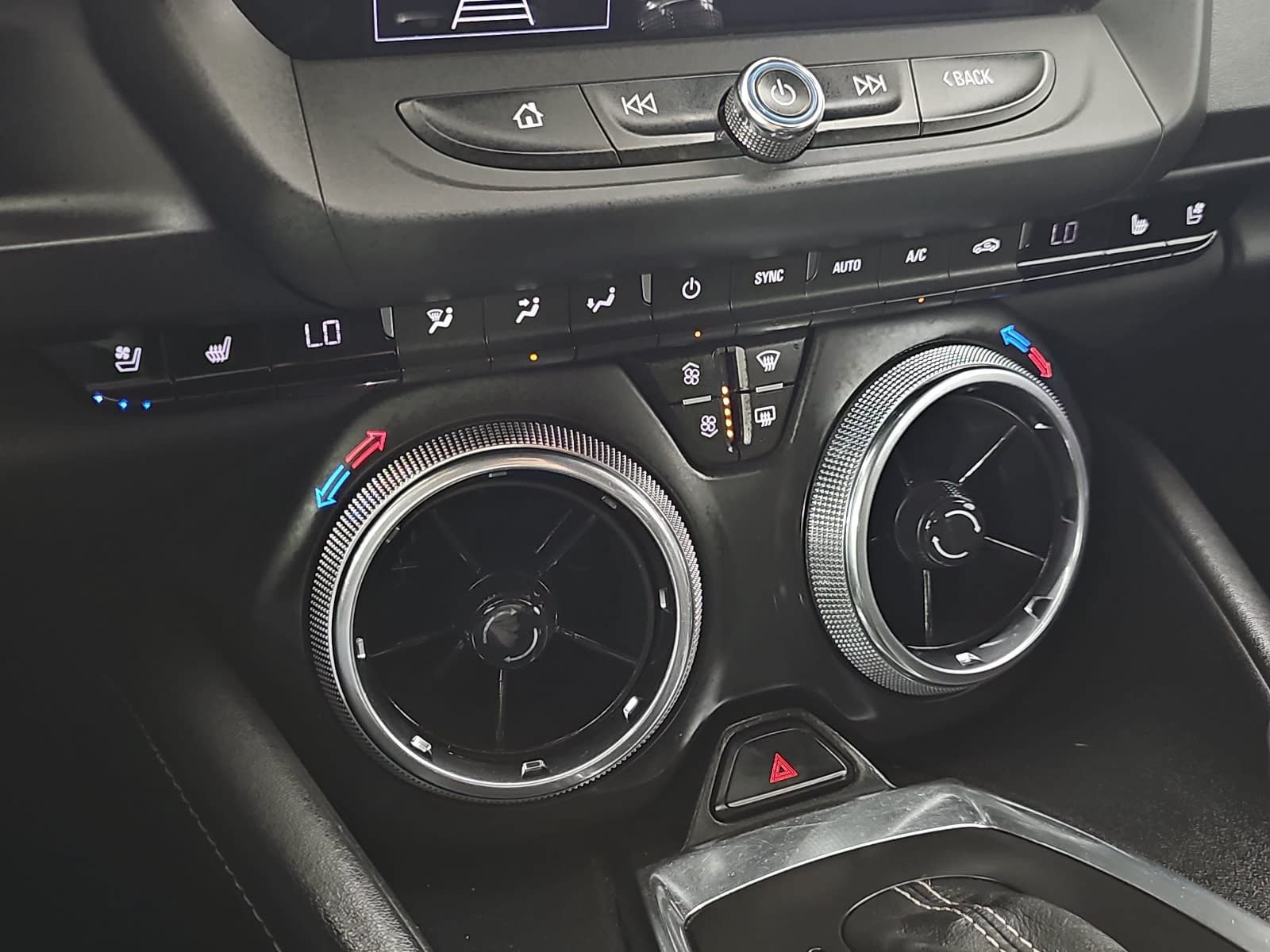 Used 2020 Chevrolet Camaro SS RWD image 21