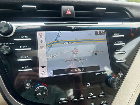 Used 2019 Toyota Camry XLE w/ Driver Assist Package image 20