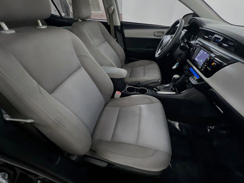 Used 2016 Toyota Corolla LE FWD image 30