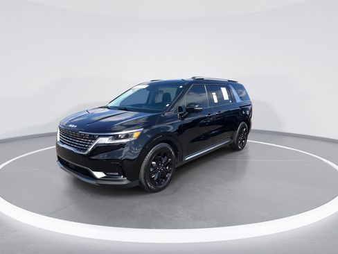 Used 2024 Kia Carnival SX FWD image 4