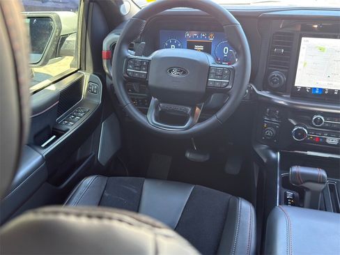 Used 2025 Ford F150 Raptor image 33