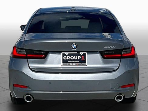 Used 2024 BMW 330i Sedan w/ Premium Package RWD image 4