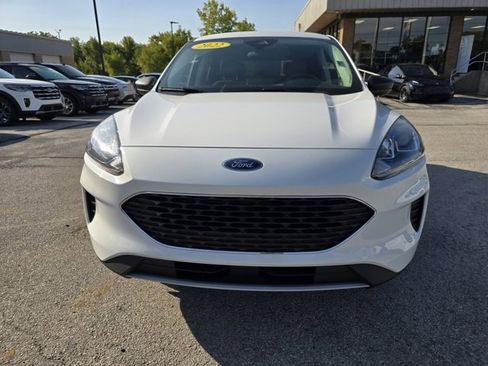 Used 2022 Ford Escape SE image 8