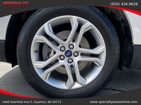 Used 2018 Ford Edge Titanium w/ Technology Package AWD/4WD image 45