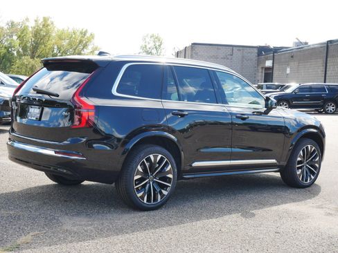 New 2026 Volvo XC90 B6 Plus w/ Protection Package Premier AWD/4WD image 3