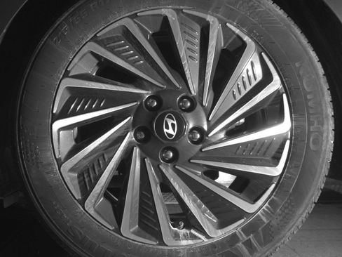 Used 2025 Hyundai Sonata SEL image 23