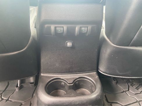 Used 2014 Jeep Wrangler Unlimited Sport AWD/4WD image 16