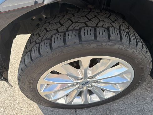 Used 2020 Ford F150 Limited image 8