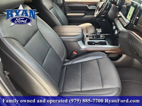 Used 2024 GMC Sierra 1500 SLT w/ SLT Premium Plus Package AWD/4WD image 8