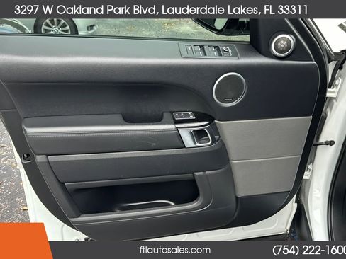 Used 2016 Land Rover Range Rover Sport HSE image 21