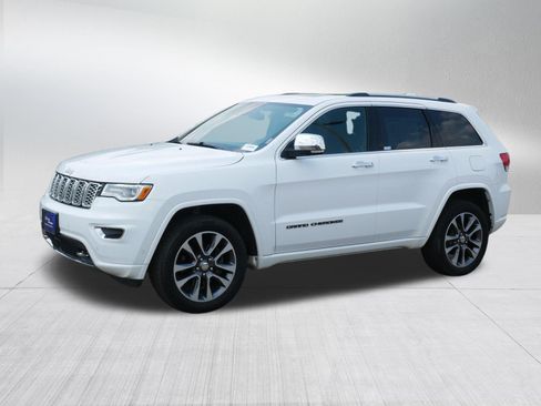 Used 2018 Jeep Grand Cherokee Overland w/ Jeep Active Safety Group AWD/4WD image 3