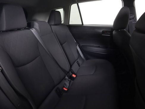 Used 2024 Toyota Corolla Cross LE image 30