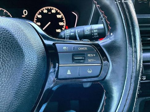 Used 2025 Honda Pilot TrailSport image 20