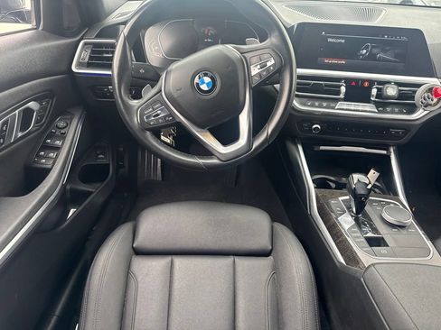 Used 2021 BMW 330i Sedan w/ Convenience Package RWD image 17