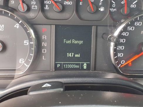 Used 2018 Chevrolet Silverado 1500 W/T AWD/4WD image 34