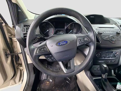Used 2017 Ford Escape SE FWD image 13