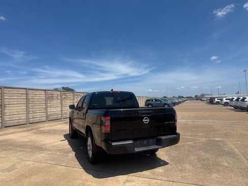 Used 2022 Nissan Frontier SV AWD/4WD image 18