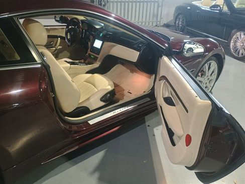 Used 2011 Maserati GranTurismo S image 32