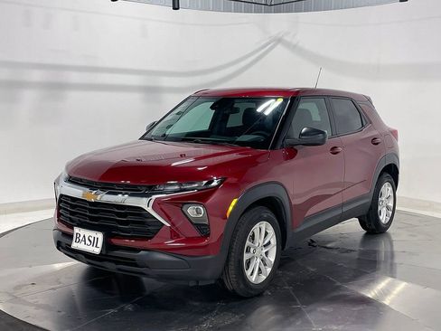 Used 2024 Chevrolet TrailBlazer LS w/ LS Convenience Package image 8