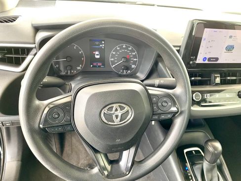 Used 2024 Toyota Corolla LE FWD image 28