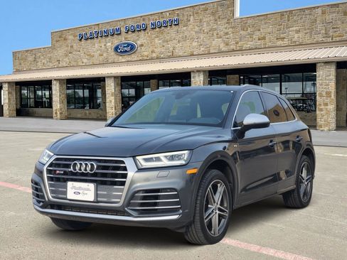 Used 2018 Audi SQ5 Premium Plus w/ Navigation Package image 2