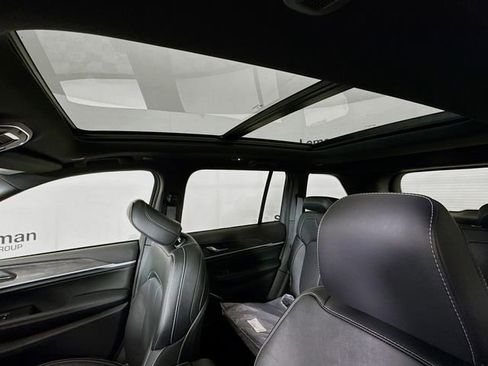 New 2026 Jeep Grand Cherokee Limited image 22