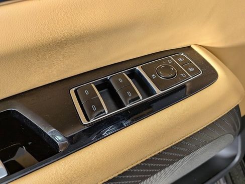 New 2025 Cadillac Escalade IQ Luxury 2 image 16