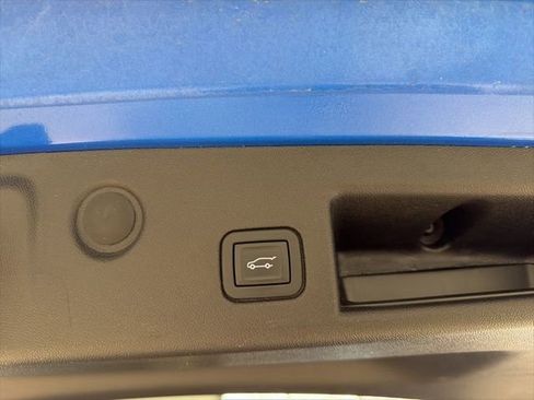 Used 2024 Chevrolet Equinox LT w/ LPO, Floor Liner Package image 10