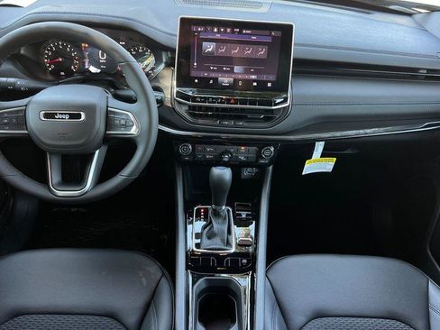 New 2026 Jeep Compass Latitude AWD/4WD image 13