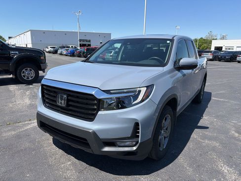 Used 2023 Honda Ridgeline RTL-E image 2