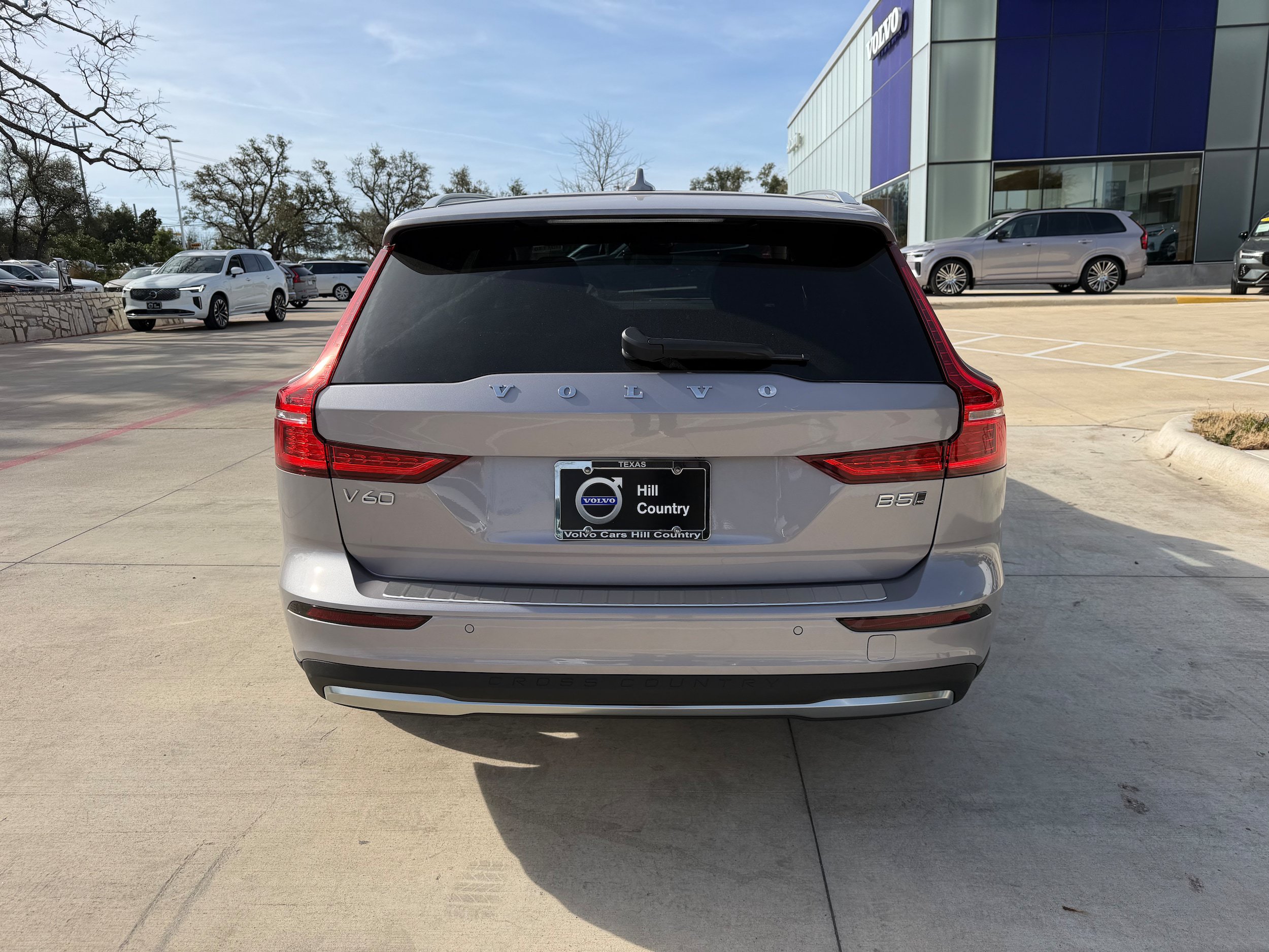 New 2026 Volvo V60 B5 Cross Country Plus w/ Protection Package Premier AWD/4WD image 5