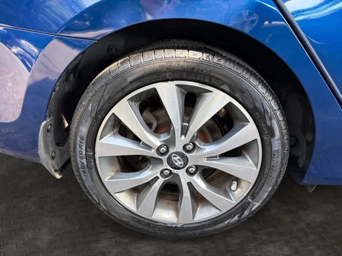 Used 2016 Hyundai Accent SE w/ Option Group 03 FWD image 37