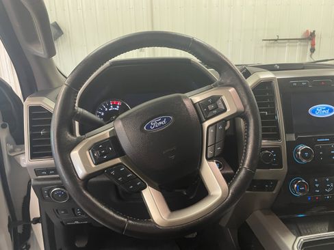 Used 2020 Ford F250 Lariat w/ Lariat Ultimate Package image 15