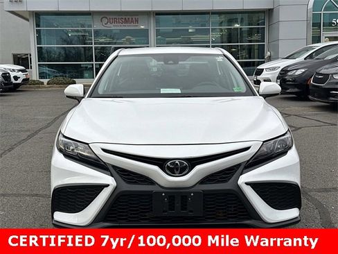 Used 2024 Toyota Camry SE image 6