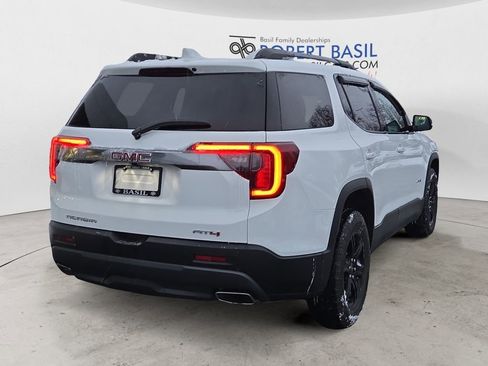 Used 2023 GMC Acadia AT4 w/ Technology Package image 5