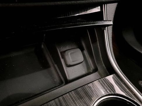 Used 2019 Chevrolet Impala LT FWD image 31