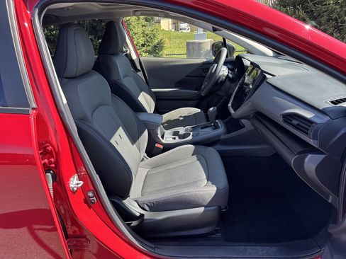 Used 2024 Subaru Crosstrek 2.0i Premium image 38