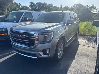 Used 2024 GMC Yukon SLT w/ SLT Premium Package