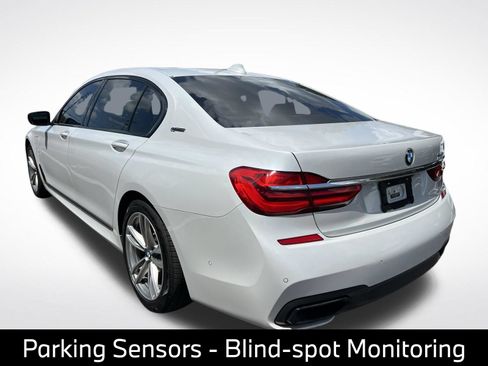 Used 2018 BMW 740e xDrive w/ M Sport Package AWD/4WD image 6