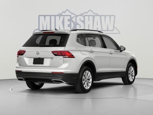 Used 2021 Volkswagen Tiguan SE R-Line AWD/4WD image 2