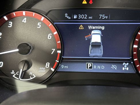 New 2025 Nissan Frontier PRO-4X w/ Interior Protection Package image 20