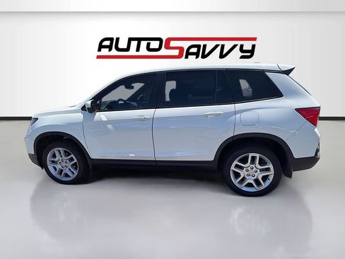 Used 2025 Honda Passport EX-L image 4